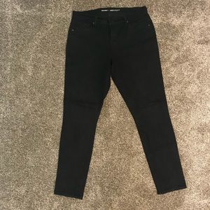 Old Navy Curvy Straight Leg Jeans